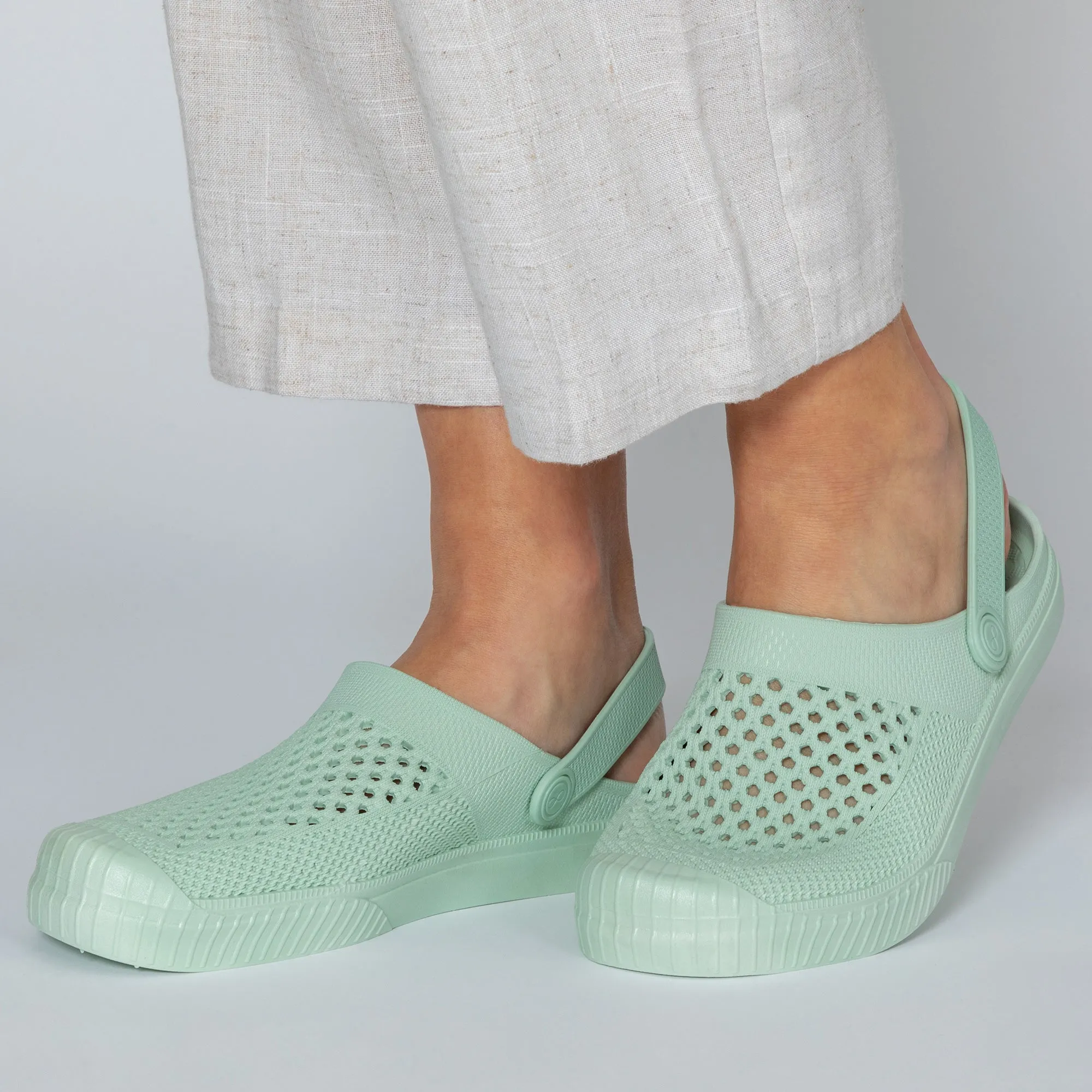 Casual Slip-On Clogs