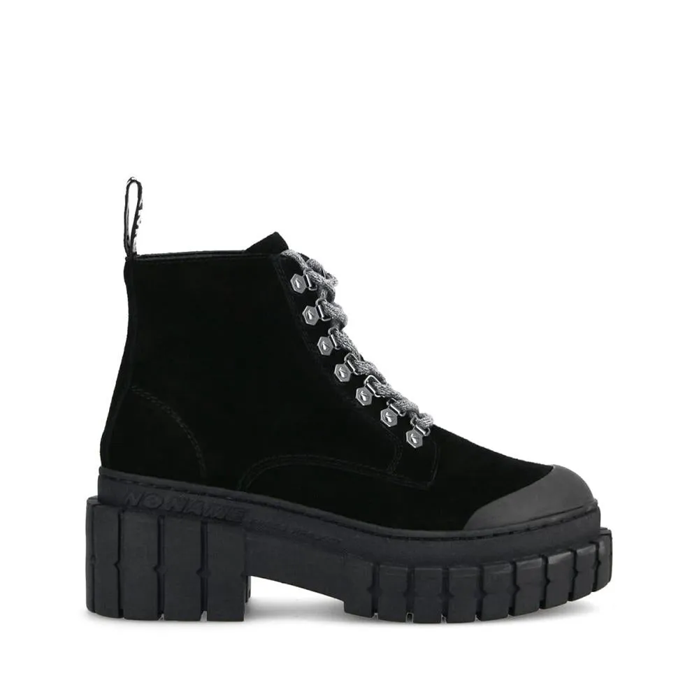 Kross Low Suede Black Boots