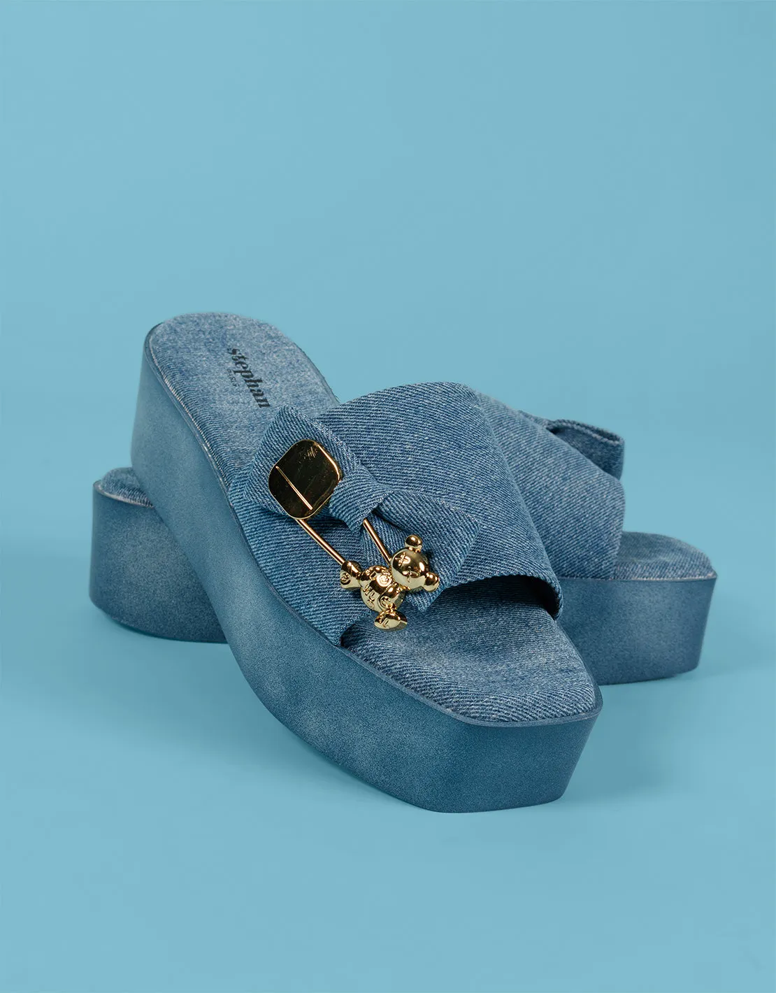 Teddy buckle denim platform sandals